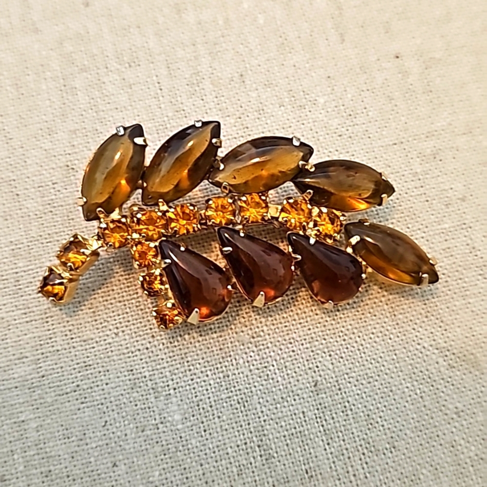 Julianna Brooch